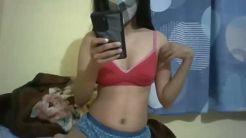 Snapshot of desihotgirl2024 chatting on February 4, 2025, 5:01 pm Nidhilove online show from February 4, 2025, 5:01 pm