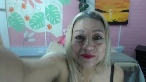 Snapshot of desire_latin chatting on May 29, 2026, 3:43 pm VALERIA online show from May 29, 2026, 3:43 pm