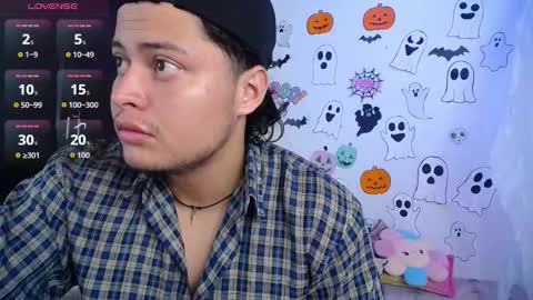 TORI AND MR. BEAR online show from October 27, 2025, 12:31 pm