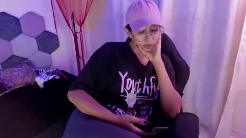 Snapshot of desireduo_tgn chatting on June 4, 2026, 6:03 pm TORI AND MR. BEAR online show from June 4, 2026, 6:03 pm