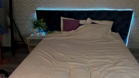 Snapshot of desiree_doll chatting on March 12, 2026, 1:12 am Gill online show from March 12, 2026, 1:12 am