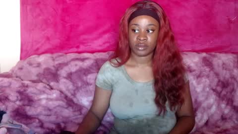 Snapshot of desireeafterdark chatting on December 28, 2024, 10:47 am desireeafterdark online show from December 28, 2024, 10:47 am