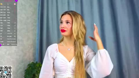 Snapshot of desireeclipse chatting on March 3, 2026, 5:02 am Willow online show from March 3, 2026, 5:02 am