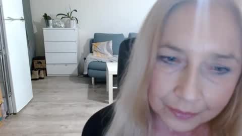 Snapshot of desiresofia chatting on January 15, 2025, 11:00 am S O F I A online show from January 15, 2025, 11:00 am