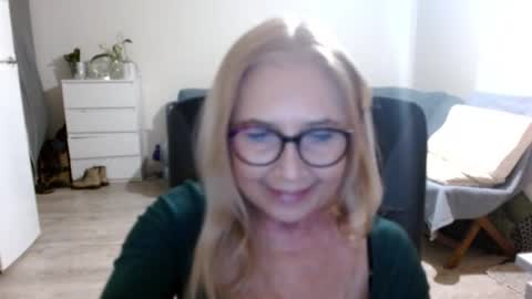 Snapshot of desiresofia chatting on January 28, 2025, 5:46 pm S O F I A online show from January 28, 2025, 5:46 pm