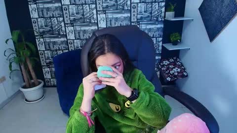 Desiring Angel online show from December 15, 2025, 12:31 pm