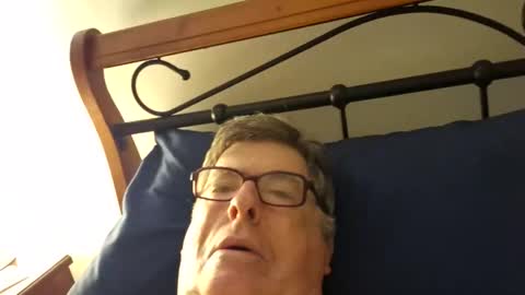 Desmon1958 online show from April 5, 2026, 6:27 pm