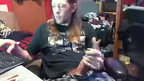 Snapshot of desolation2012 chatting on October 10, 2025, 4:44 am desolation2012 online show from October 10, 2025, 4:44 am