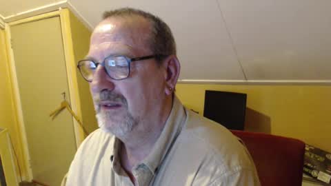 Snapshot of destelp chatting on July 20, 2026, 1:57 pm destelp online show from July 20, 2026, 1:57 pm