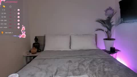 Destinne Mill online show from November 19, 2025, 2:17 pm