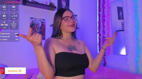 Snapshot of destiny14_ chatting on September 9, 2025, 2:22 am Dani online show from September 9, 2025, 2:22 am