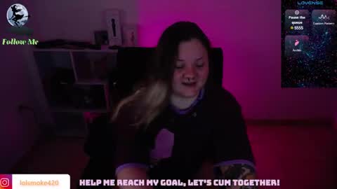 Snapshot of destroyall420 chatting on February 4, 2025, 6:57 am Lola Bdsm and fries online show from February 4, 2025, 6:57 am