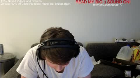 Snapshot of devantheplug chatting on December 14, 2024, 8:56 am Devan online show from December 14, 2024, 8:56 am