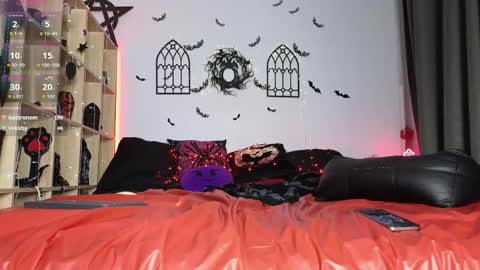 devil_s_bride online show from December 4, 2025, 8:50 pm