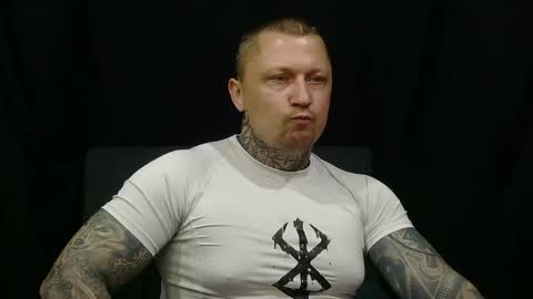 Snapshot of devilwithtats chatting on May 23, 2026, 8:07 am Lucian online show from May 23, 2026, 8:07 am