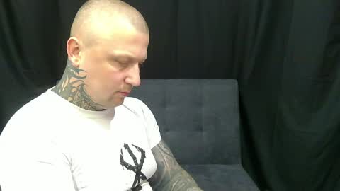 Snapshot of devilwithtats chatting on May 27, 2026, 11:18 am Lucian online show from May 27, 2026, 11:18 am