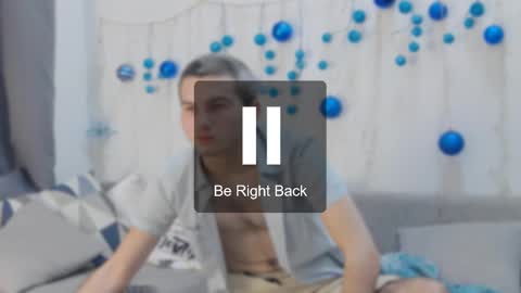 devin_ho online show from December 11, 2024, 2:11 pm