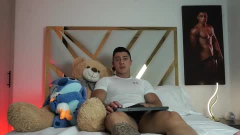 Snapshot of devin_hunter chatting on February 7, 2026, 1:53 am Devin Hunter online show from February 7, 2026, 1:53 am