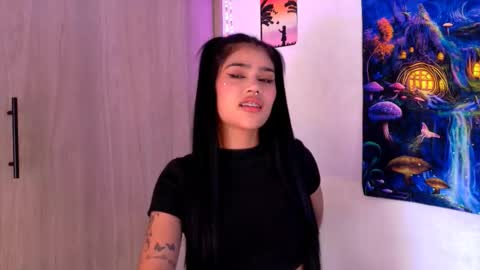 Sara 3 online show from November 16, 2025, 8:58 pm