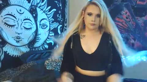 devyn winter online show from November 11, 2025, 7:36 pm