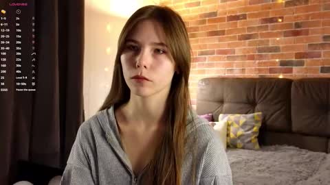 Kira online show from October 8, 2025, 6:16 pm