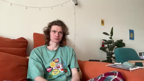 Di Alex online show from April 4, 2026, 8:23 am