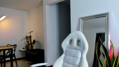 Diego online show from February 7, 2025, 11:45 pm