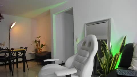 Diego online show from February 23, 2025, 1:35 am