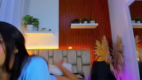 diamond_canela online show from September 23, 2025, 2:58 am