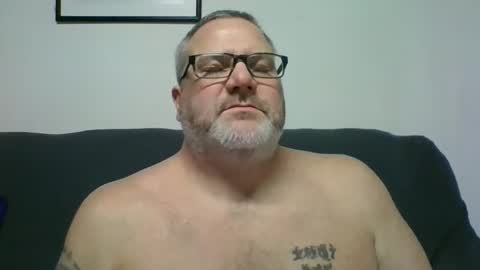 Snapshot of diamond_couple_82 chatting on January 2, 2025, 5:46 am diamond_couple_82 online show from January 2, 2025, 5:46 am
