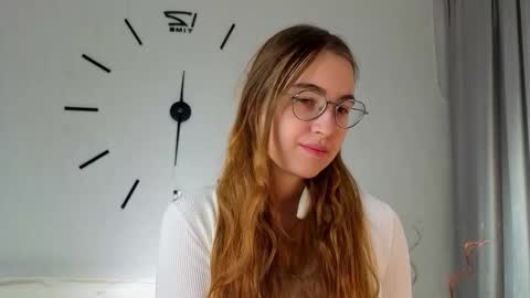 Snapshot of diamondbradicich chatting on November 30, 2025, 6:12 pm Molly online show from November 30, 2025, 6:12 pm