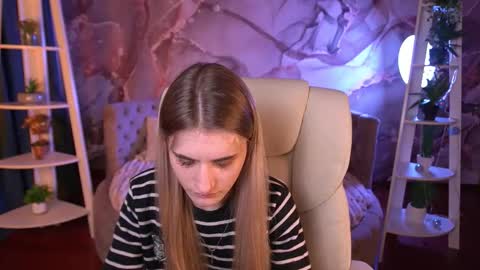 DiamondNina online show from March 22, 2026, 8:12 pm