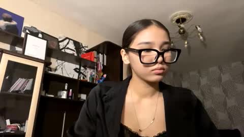 Snapshot of diamondtraverse chatting on February 6, 2026, 11:24 am Julia online show from February 6, 2026, 11:24 am