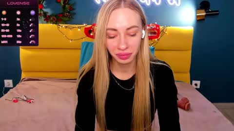 Snapshot of diana_garrett chatting on December 15, 2024, 12:06 pm Diana  online show from December 15, 2024, 12:06 pm