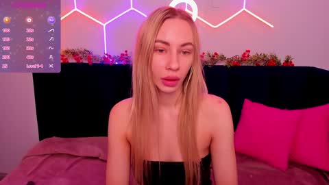 Snapshot of diana_garrett chatting on December 23, 2024, 2:02 am Diana  online show from December 23, 2024, 2:02 am