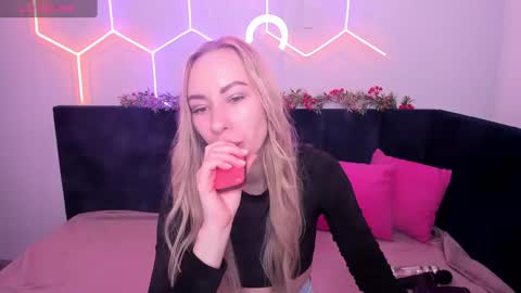 Snapshot of diana_garrett chatting on December 29, 2024, 1:56 am Diana  online show from December 29, 2024, 1:56 am