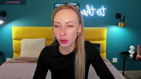 Diana  online show from May 24, 2026, 8:52 am