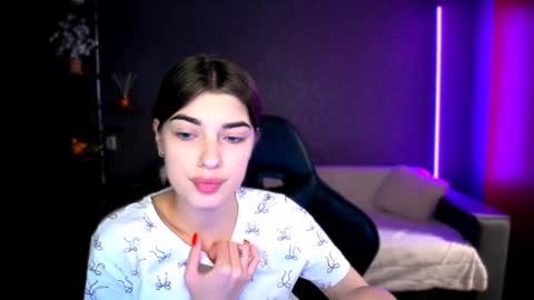 Snapshot of dianaa_lee chatting on September 19, 2025, 5:13 pm DIANA online show from September 19, 2025, 5:13 pm