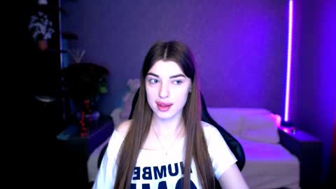 Snapshot of dianaa_lee chatting on November 29, 2025, 11:57 am DIANA online show from November 29, 2025, 11:57 am