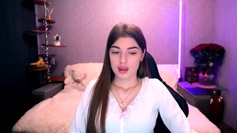 Snapshot of dianaa_lee chatting on December 2, 2025, 8:26 pm DIANA online show from December 2, 2025, 8:26 pm