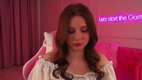 Diana online show from September 8, 2025, 6:29 pm