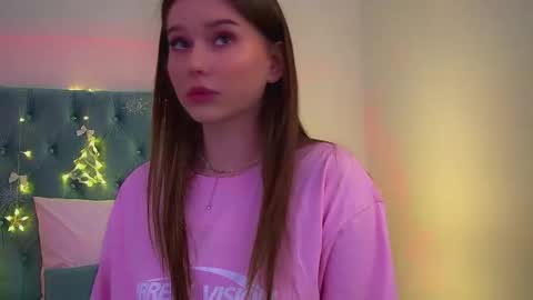 Diana online show from December 4, 2025, 6:27 pm