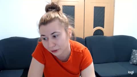 Snapshot of dianasmiey7 chatting on January 16, 2025, 7:10 pm dianasmiey7 online show from January 16, 2025, 7:10 pm