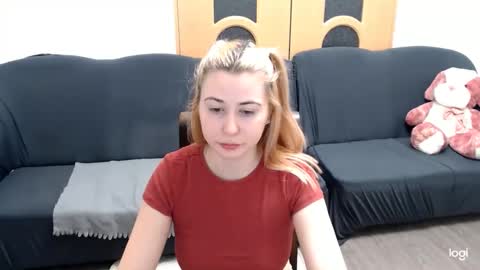Snapshot of dianasmiey7 chatting on March 4, 2025, 4:52 pm dianasmiey7 online show from March 4, 2025, 4:52 pm