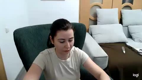 dianasmiey7 online show from February 16, 2026, 9:05 am