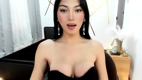 Kianna online show from February 9, 2025, 3:32 am