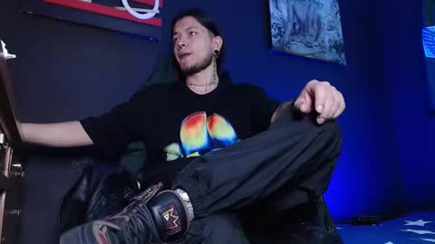 DICAPRIO online show from February 13, 2026, 6:15 pm