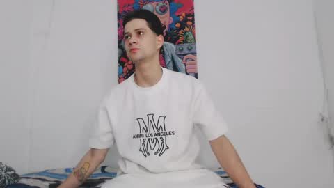 dick_boy_18 online show from May 1, 2026, 3:38 pm