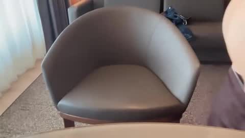 dick_with_a_curve online show from March 1, 2025, 2:23 pm