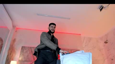 Snapshot of dickgriffith chatting on January 18, 2026, 12:20 pm Dick Griffith online show from January 18, 2026, 12:20 pm